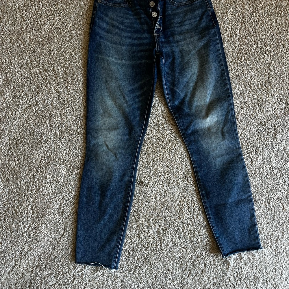 Lucky Brand Blue Skinny Jeans with Vintage Appeal